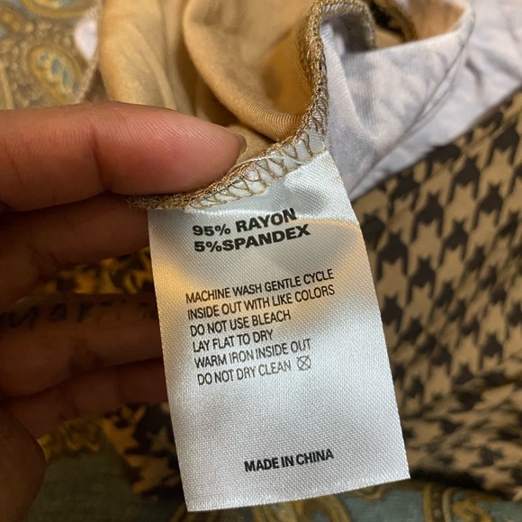 Boston Proper - Picture 5 of 5